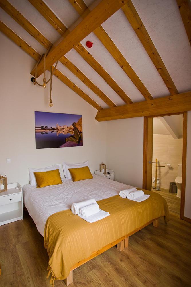 Guest House 10 De Agosto Figueira da Foz Buitenkant foto